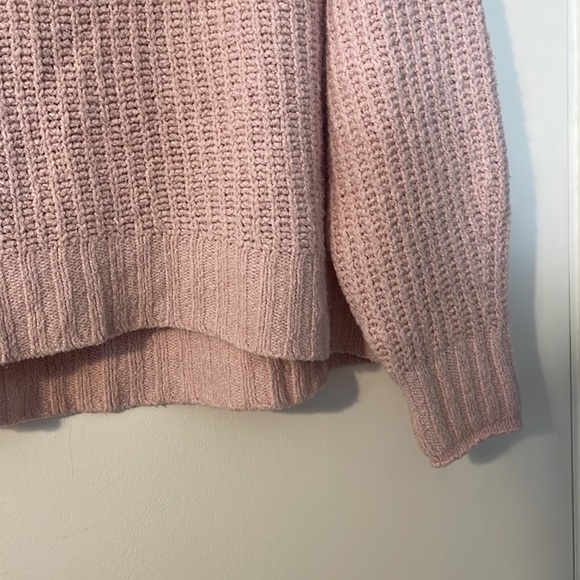 EUC American Eagle light sweater - Picture 4 of 4